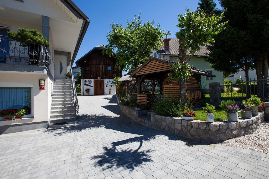 Ferienwohnung Barn House Mm Bled Exterior foto